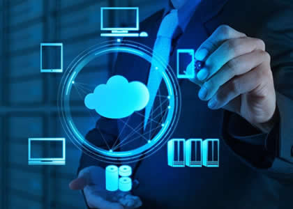 连续进攻未果之后，曼联场面开始变化，成了复盘时绕不开的节点